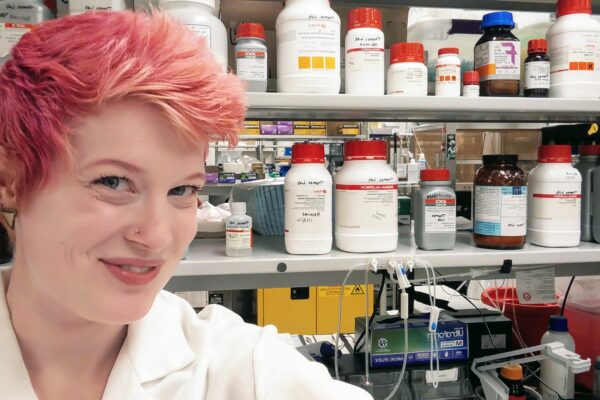 Keelia Silvis picutre in lab